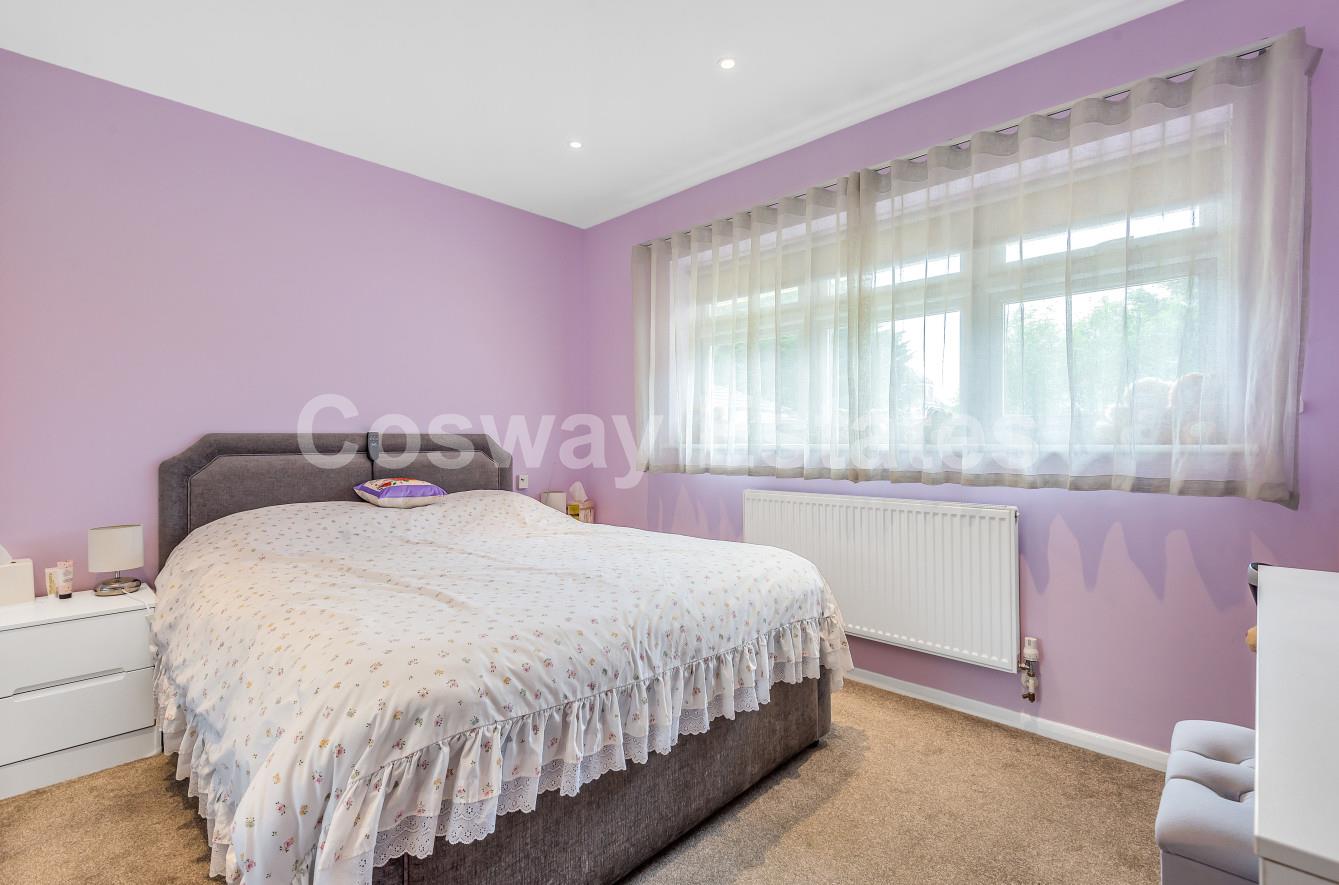 Maxwelton Close, Mill Hill